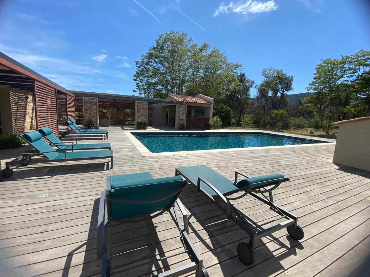Magnifique Villa Avec Piscine Au Coeur Des Vignes Cogolin Dış mekan fotoğraf