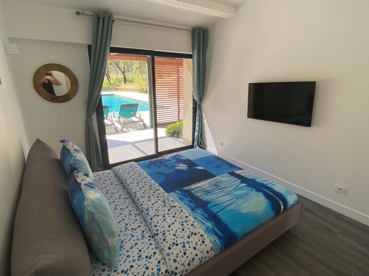 Magnifique Villa Avec Piscine Au Coeur Des Vignes Cogolin Dış mekan fotoğraf