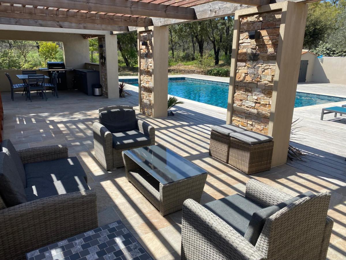 Magnifique Villa Avec Piscine Au Coeur Des Vignes Cogolin Dış mekan fotoğraf