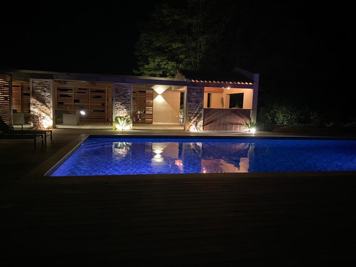 Magnifique Villa Avec Piscine Au Coeur Des Vignes Cogolin Dış mekan fotoğraf